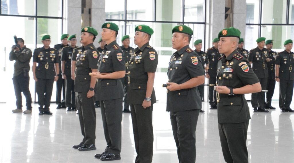 Penuh Makna, Danrem 031/WB Gelar Sertijab dan Tradisi Korps Dandim 0313/KPR dan Dandim 0322 /Siak