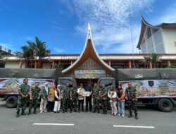 Penyerahan Bantuan Sosial Kodam XIX/TT untuk Korban Bencana di Sumatera Barat