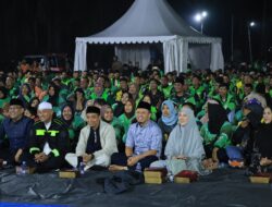 Wako Pekanbaru Bagikan Motor dan Santunan kepada Driver Ojol