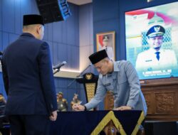 Agung Nugroho Lantik 4 Pejabat Eselon II dan 13 ASN Fungsional di Pemko Pekanbaru